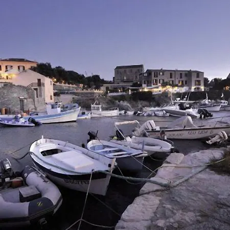 Отель Hotel-restaurant Le Vieux Moulin Чентури