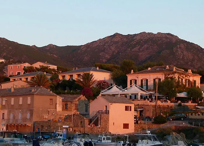 Hotell Hotel-restaurant Le Vieux Moulin 3*