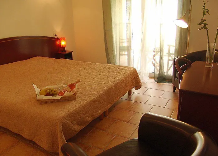 Hotell Hotel-restaurant Le Vieux Moulin 3*